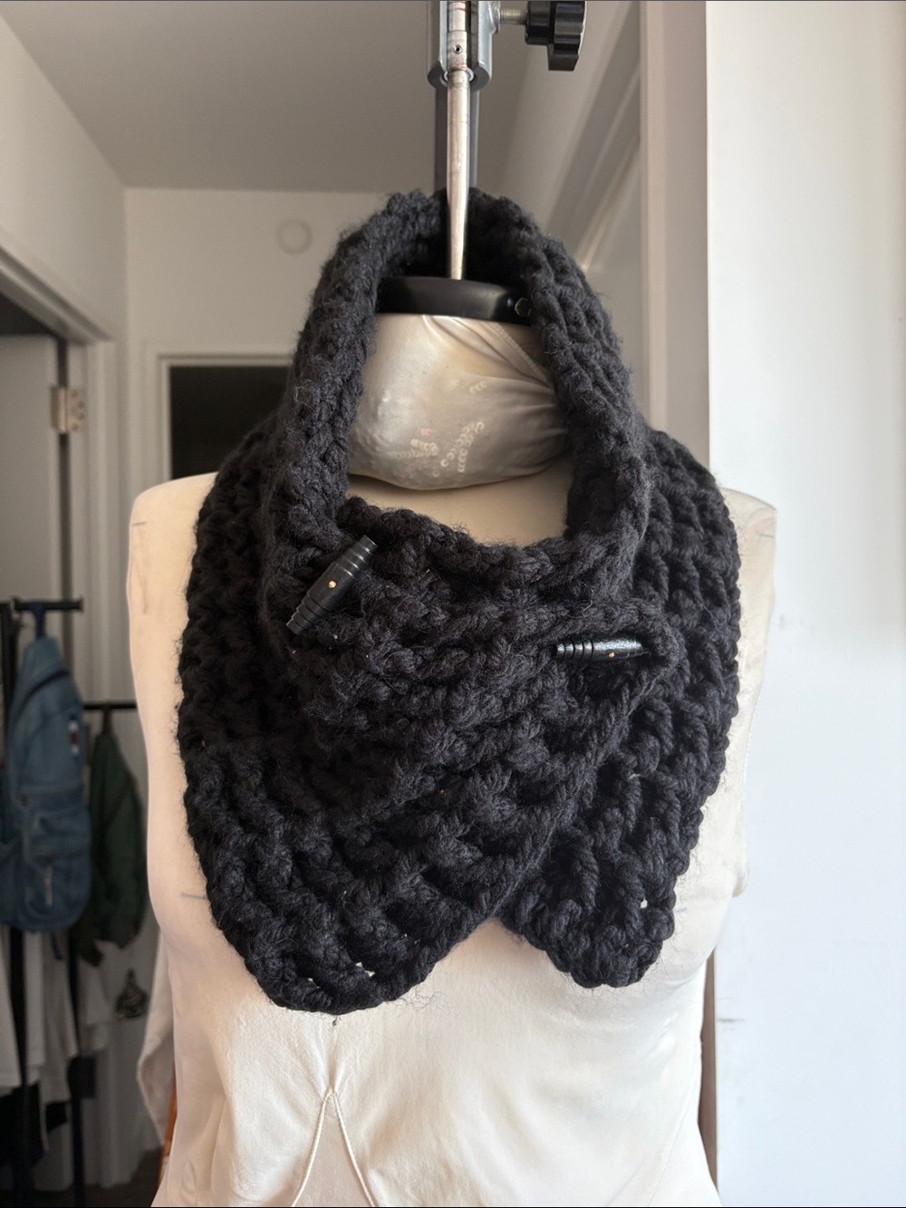 Nordstrom Chunky Knit Scarf Collar in Black